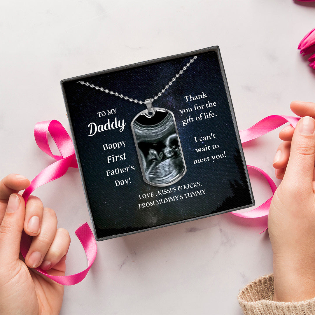 Custom Photo Dad Tag Pendant Necklace - Can't Wait To Meet You